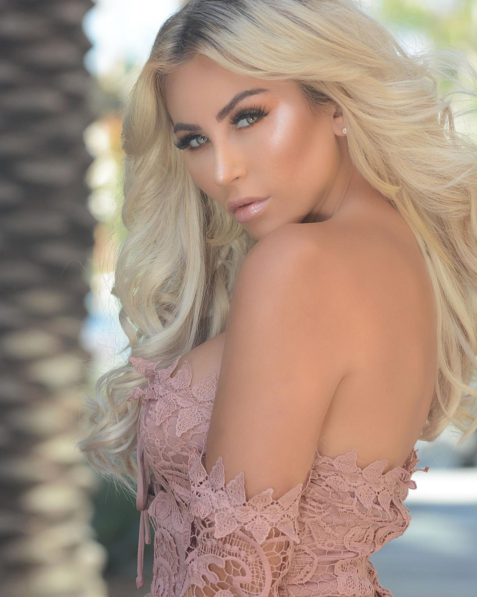 Khloe kingsly. Khloe kardashian. Хлои кардашян 2022. Khloe kingsly. Khloe kingsly.